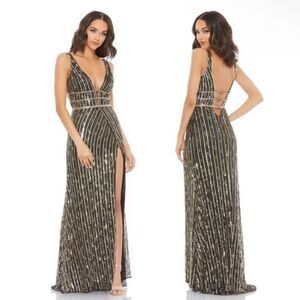 Mac Duggal 5232 Metallic Embellished Plunge Neck Formal Gown, Black/Gold, Sz 14